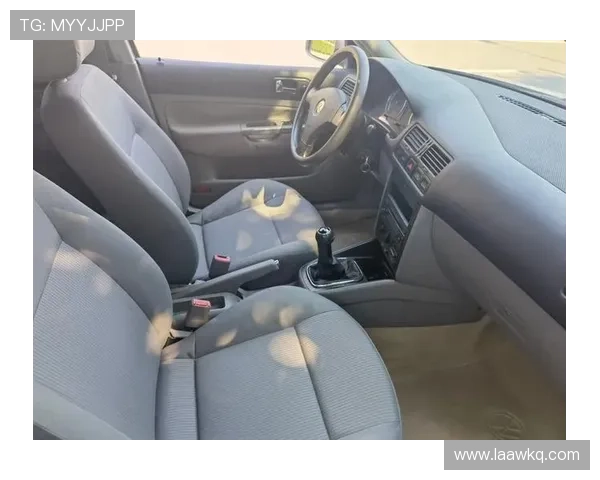 07年只跑了6.6万公里的大众宝来还值多少钱呢,全车一块喷漆 07年只跑了6.6万公里的大众宝来还值多少钱呢,全车一块喷漆