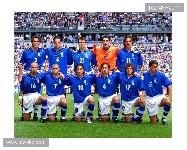 02世界杯意大利阵容（2002年世界杯意大利队阵容）世界杯体育论坛